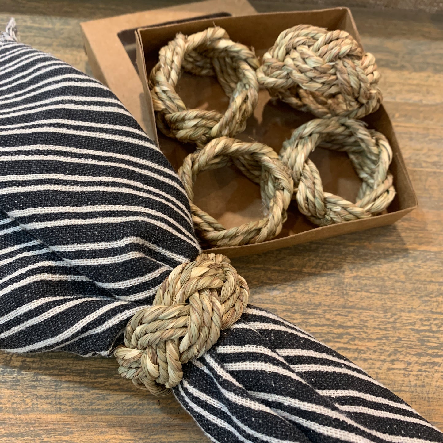 Seagrass Napkin Rings - Set of 4