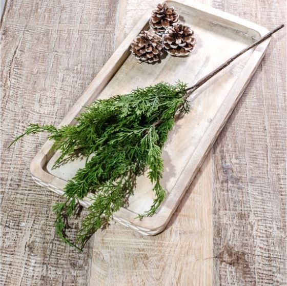 Cedar Green Spray 26"