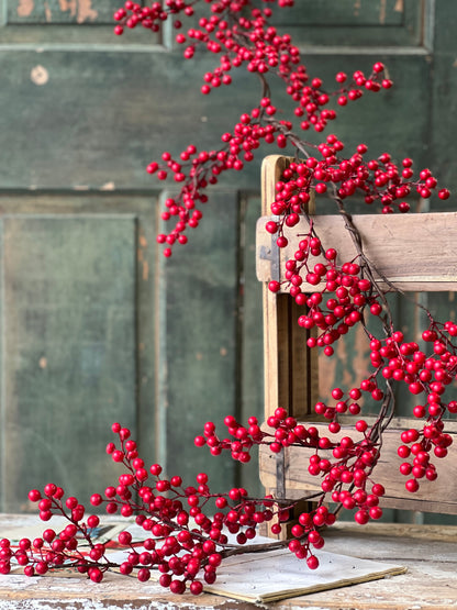 Matte Berry Garland - 5'