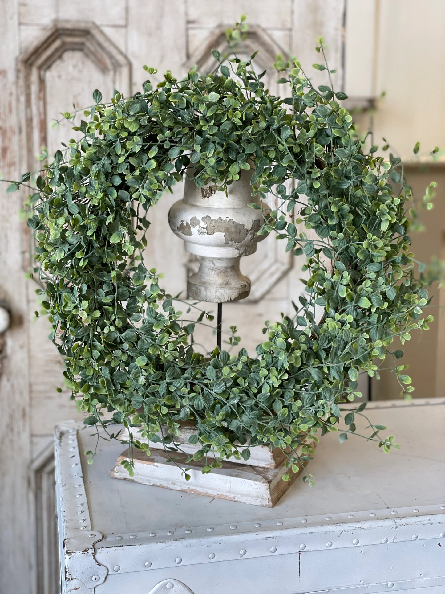 Seraph Vine Wreath 20"