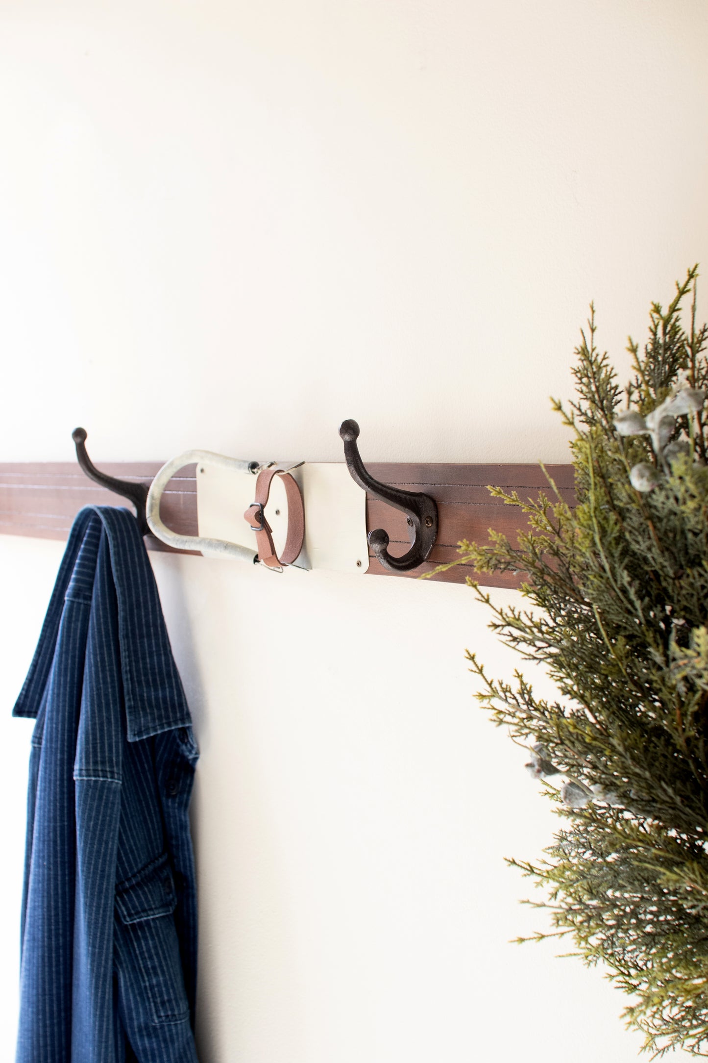 Wooden Ski Wall Coat Rack