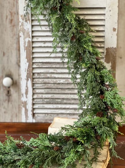 Epiphany Cedar Garland - 66"