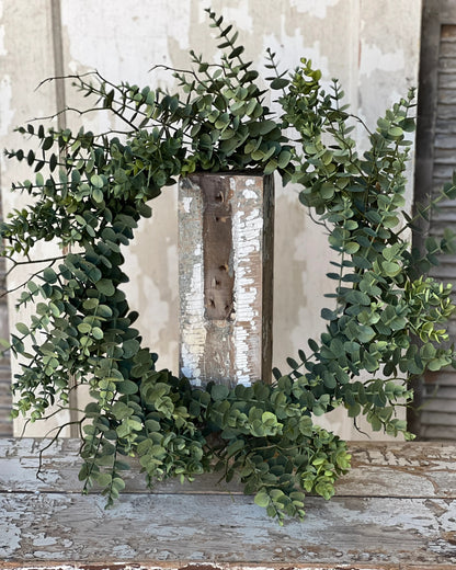 Woodglen Eucalyptus Wreath - 24"